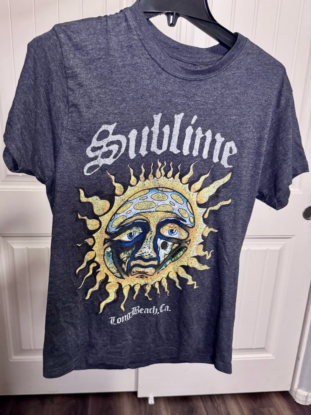 Sublime Women’s Small Graphic T Shirt Long Beach CA Sun Face Band Tee Charcoal